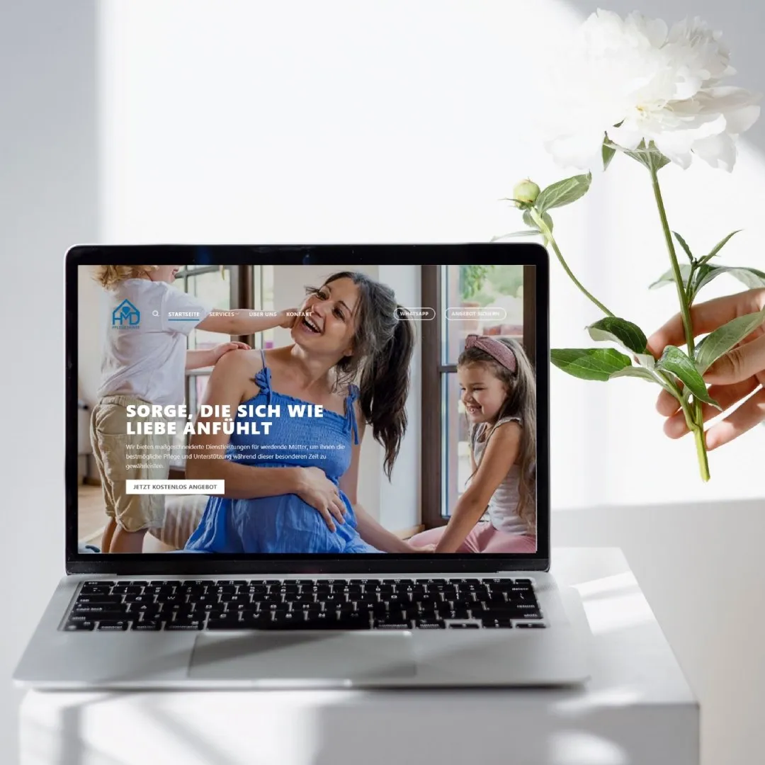 Website von HMD Homecare auf einem Laptop